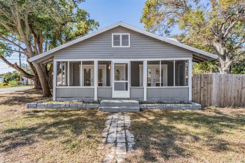 A home in LARGO