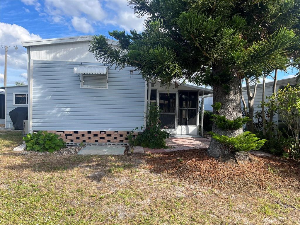 Photo of 201 Bimini Drive, Palmetto, FL 34221 (MLS # A4588935)