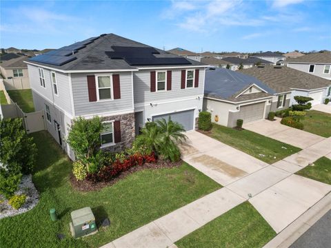 A home in WINTER HAVEN