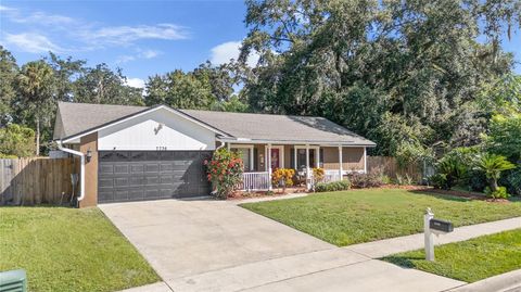 Photo of 7736 Compass Drive, Orlando, FL 32810 (MLS # O6347566) Photo of 7736 Compass Drive, Orlando, FL 32810 (MLS # O6347566)