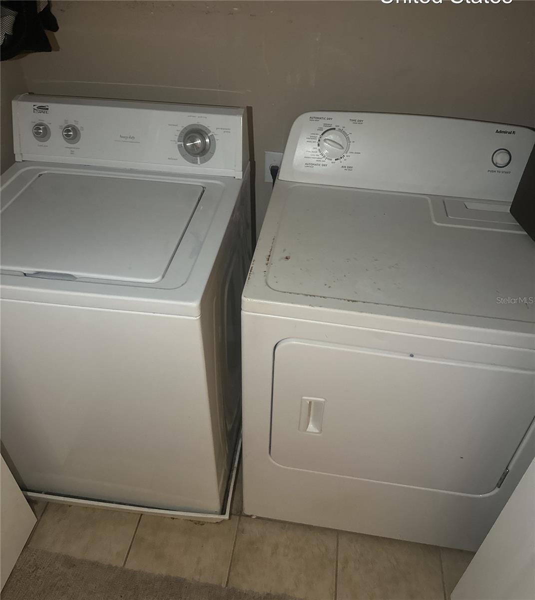 PARADISE CAY - Residential Lease