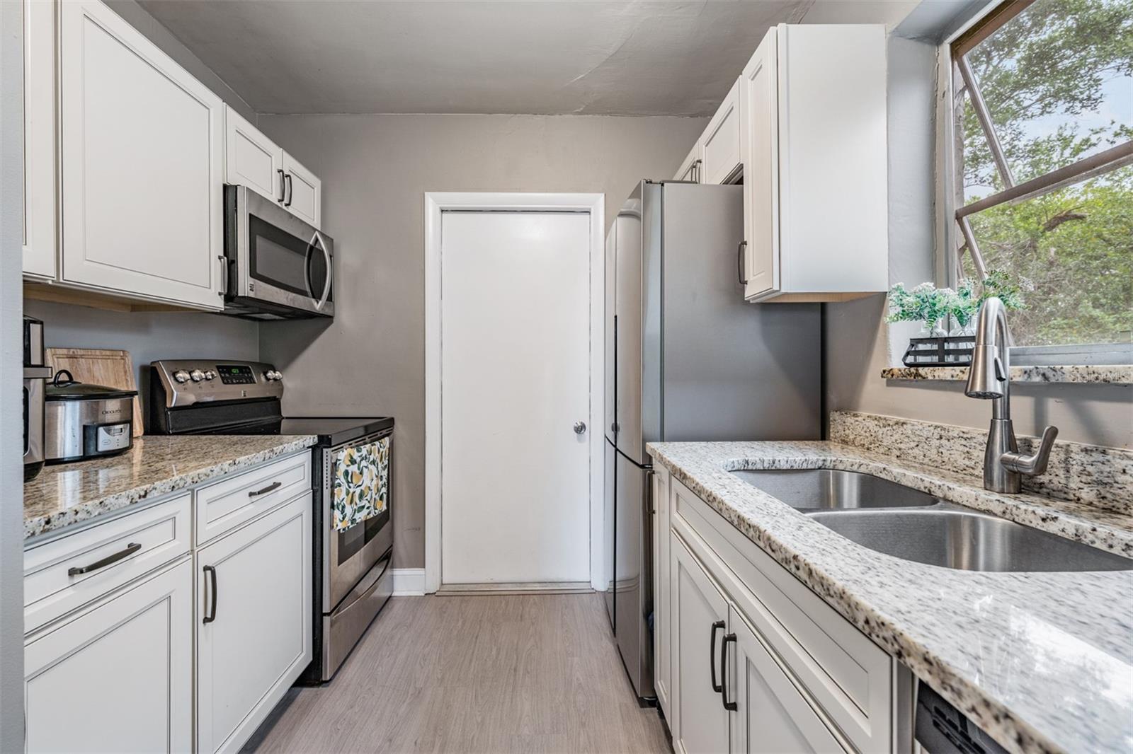 SPRING HILL - Residential Lease