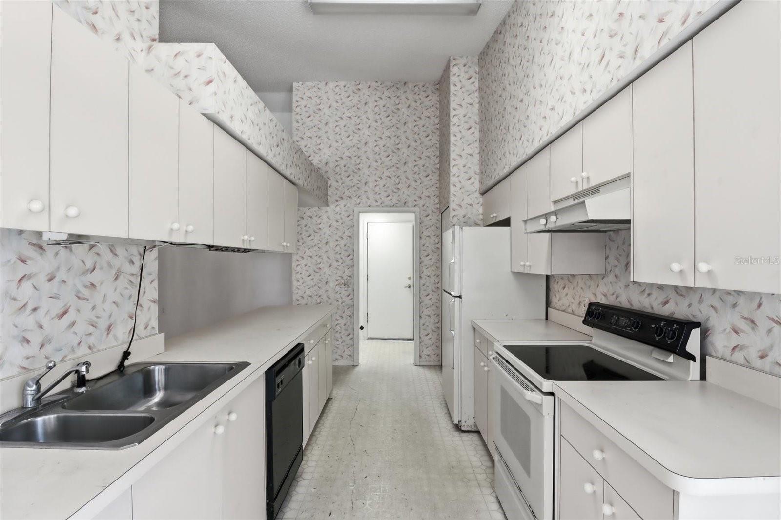 TIMBER PINES - Residential