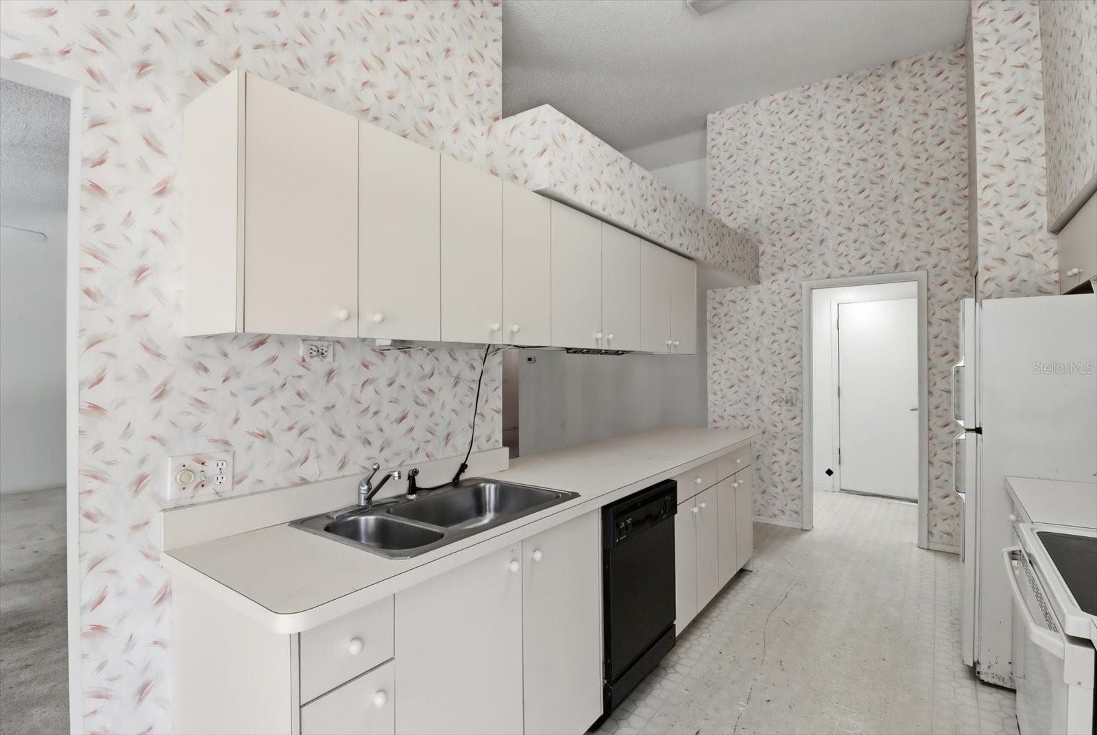 TIMBER PINES - Residential