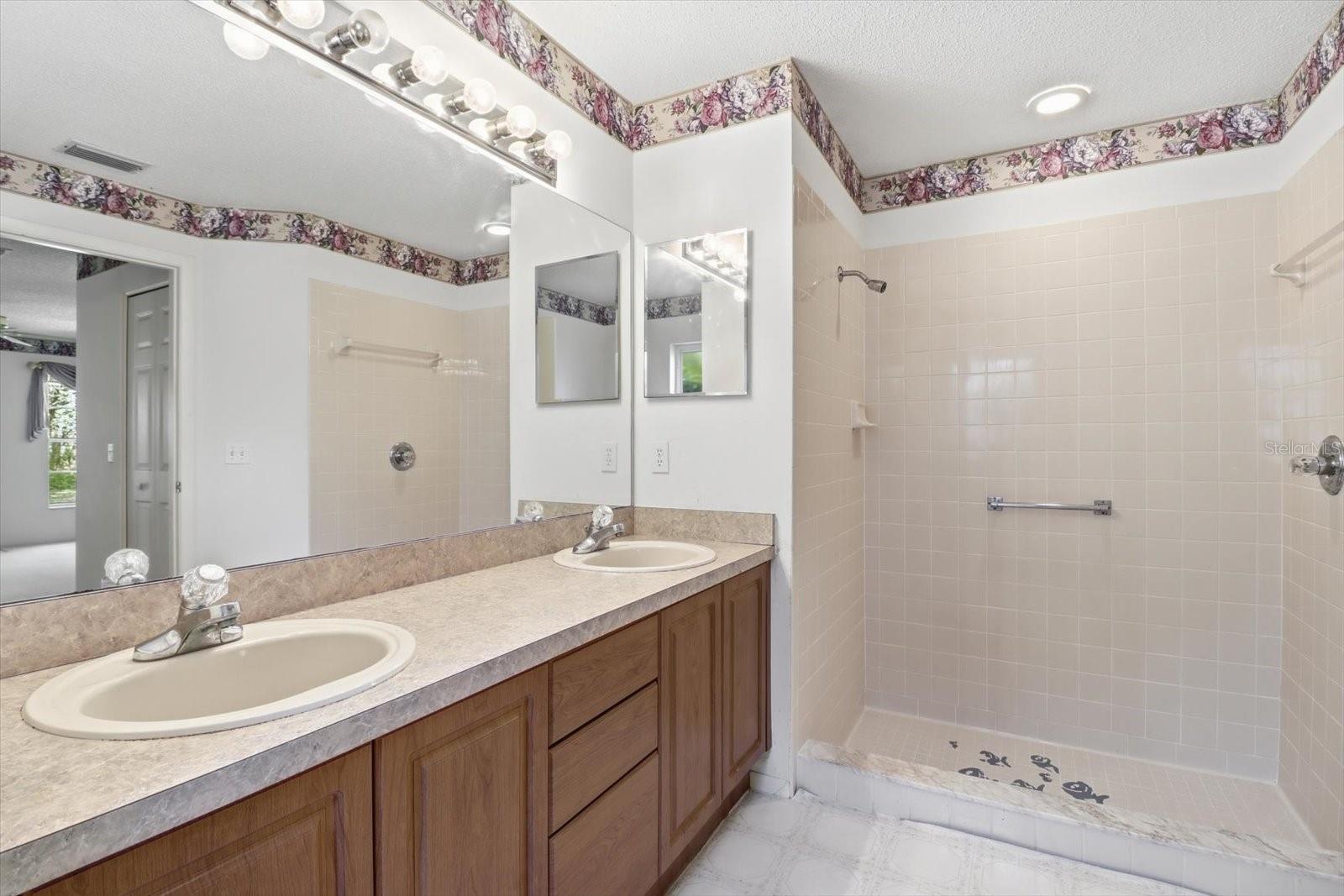 TIMBER PINES - Residential