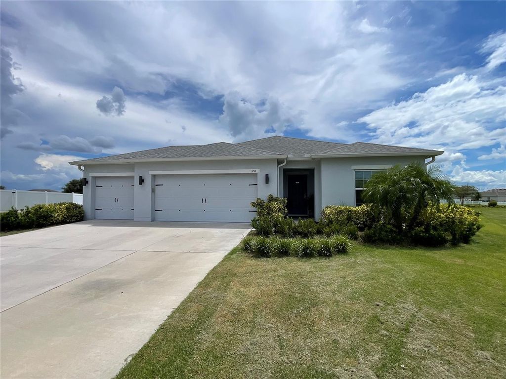 Photo of 300 Millstone Ct, Kissimmee, FL 34758 (MLS # S5132903)