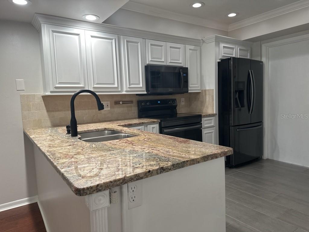 MONACO GARDENS UNIT ONE - Residential Lease