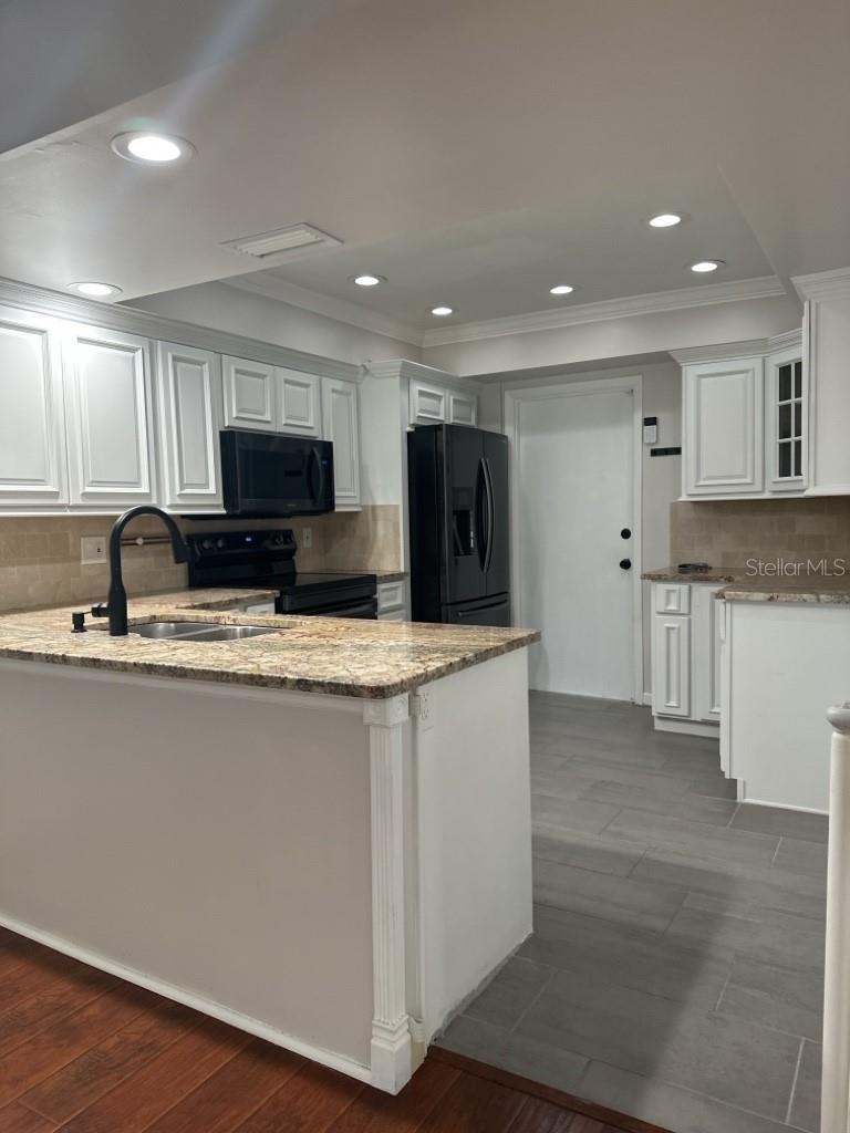 MONACO GARDENS UNIT ONE - Residential Lease