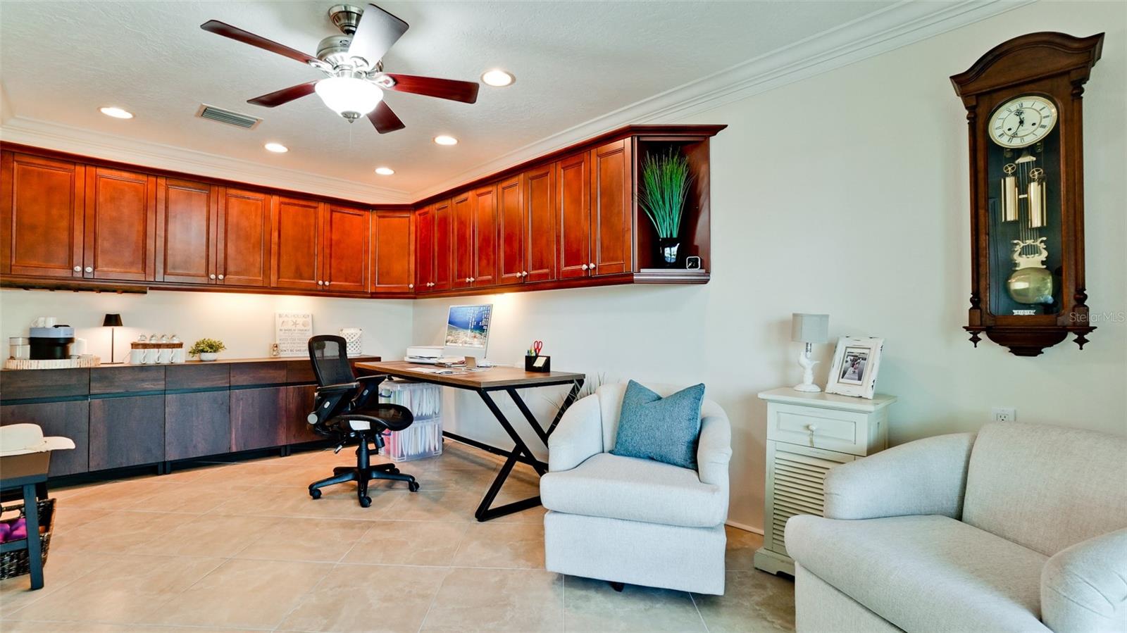 FLAMINGO CAY APTS AMD - Residential