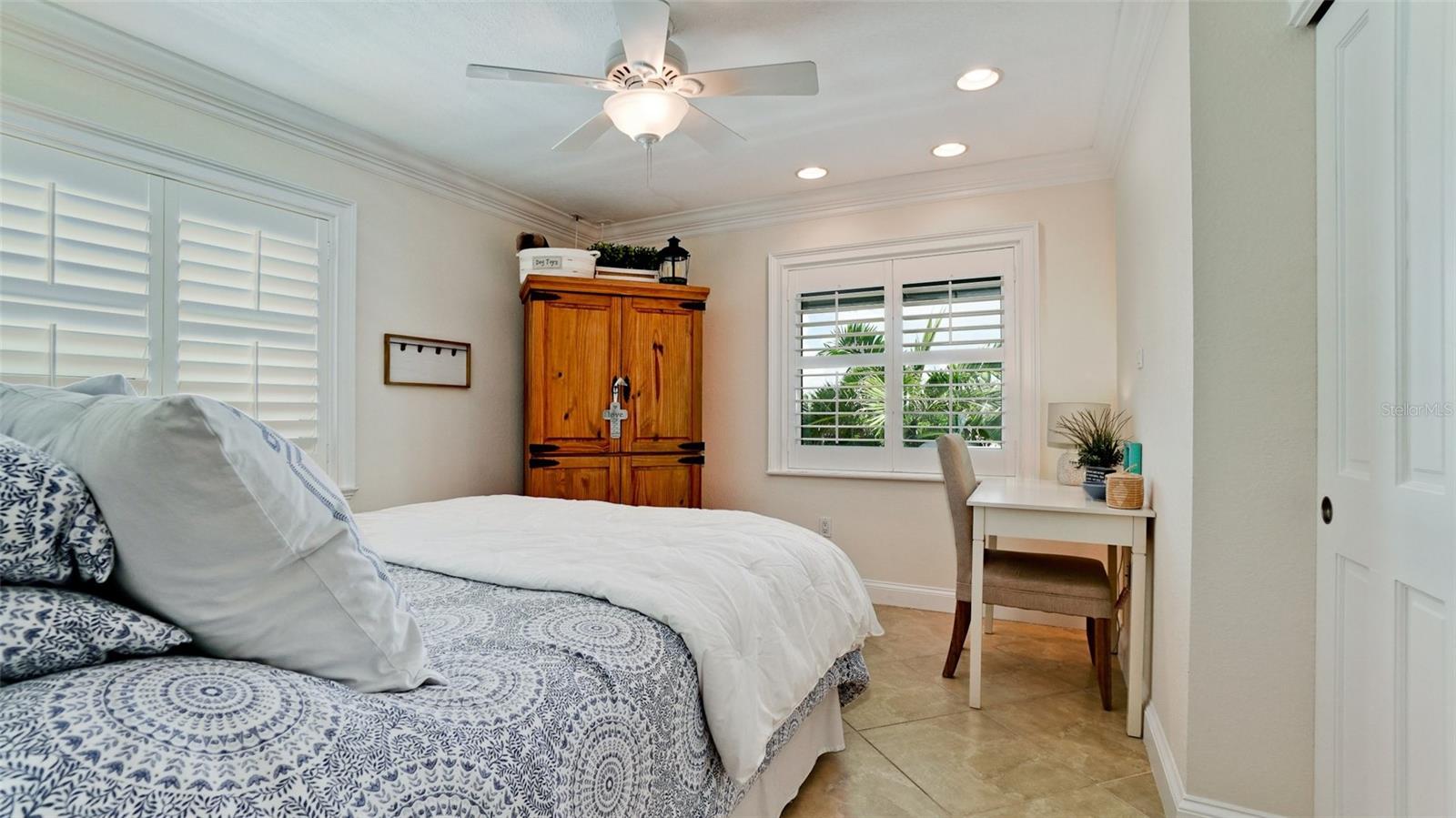 FLAMINGO CAY APTS AMD - Residential