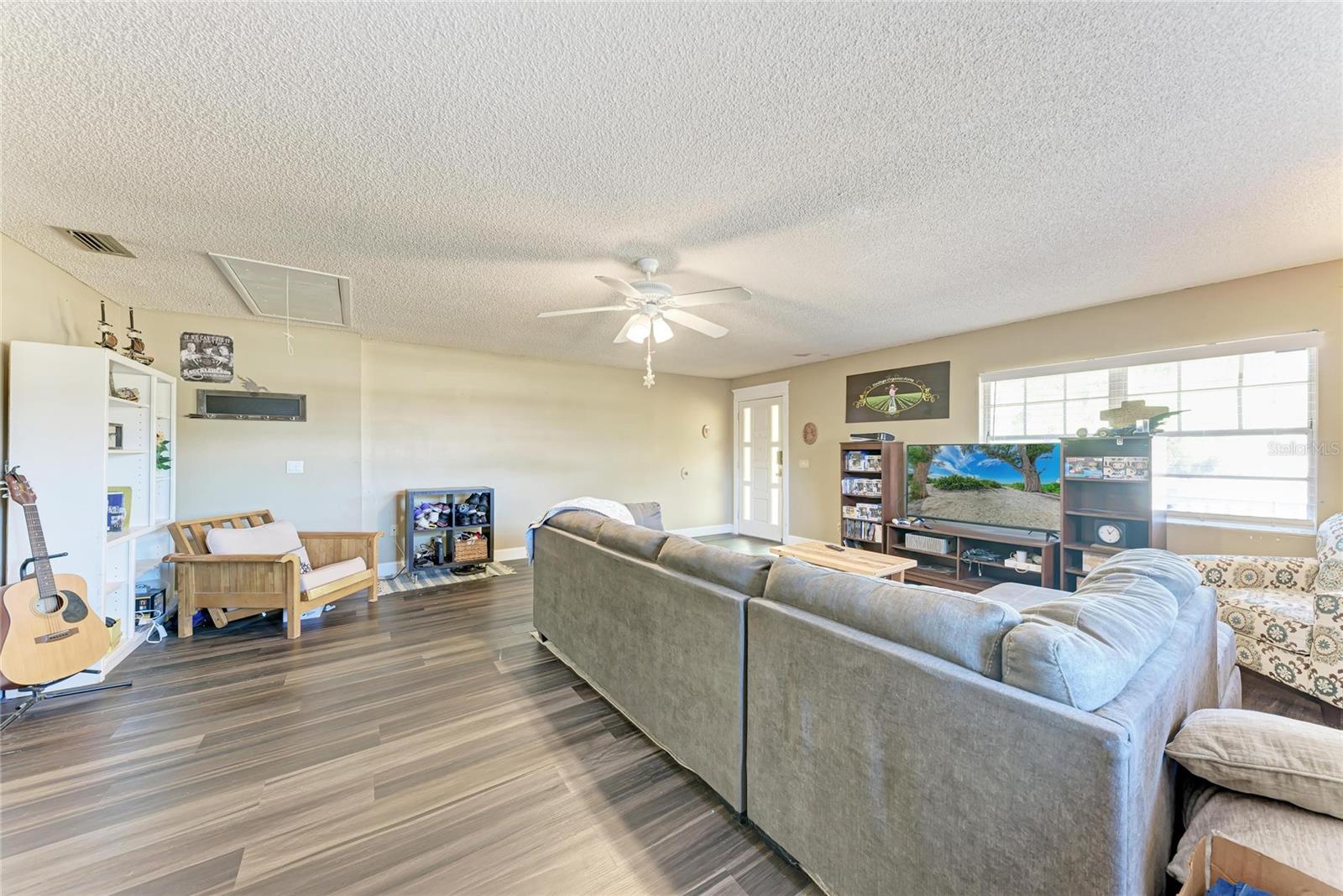 1050; N 1/4 OF 15/34/17 - Residential