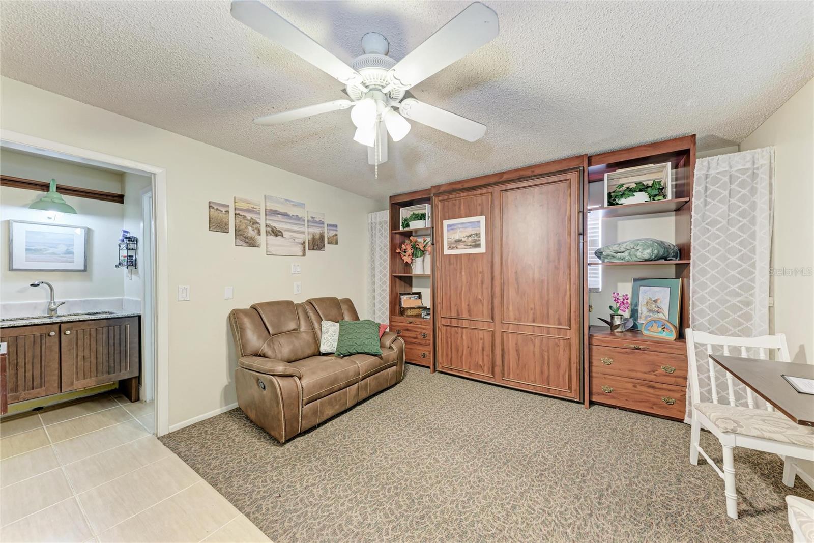 1050; N 1/4 OF 15/34/17 - Residential