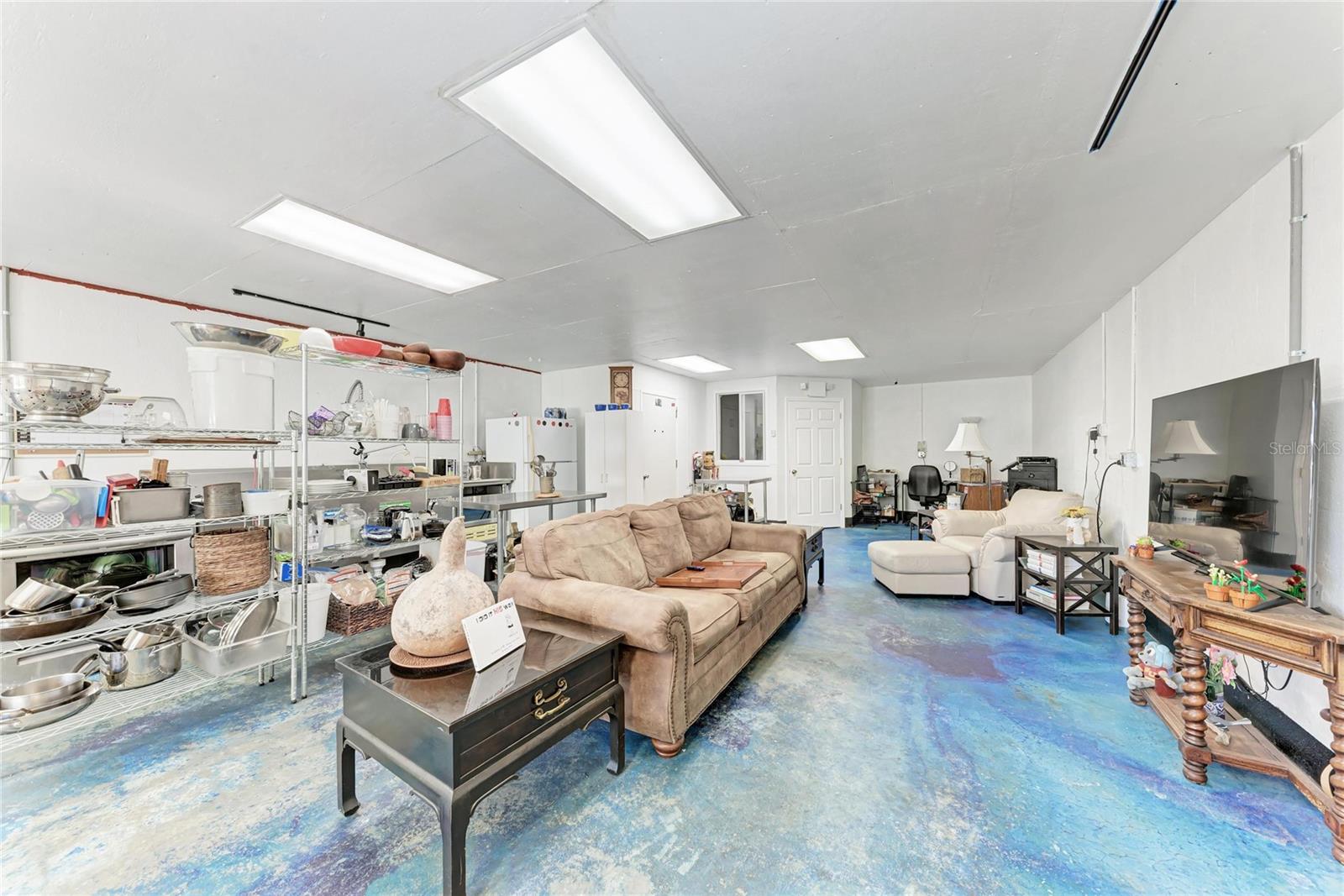 1050; N 1/4 OF 15/34/17 - Residential