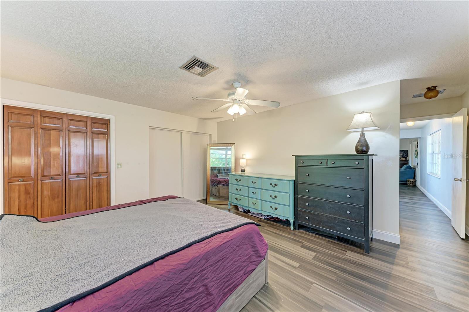 1050; N 1/4 OF 15/34/17 - Residential