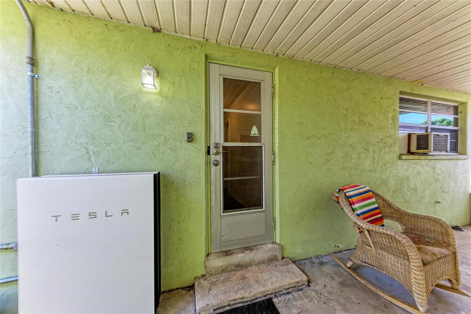 1050; N 1/4 OF 15/34/17 - Residential