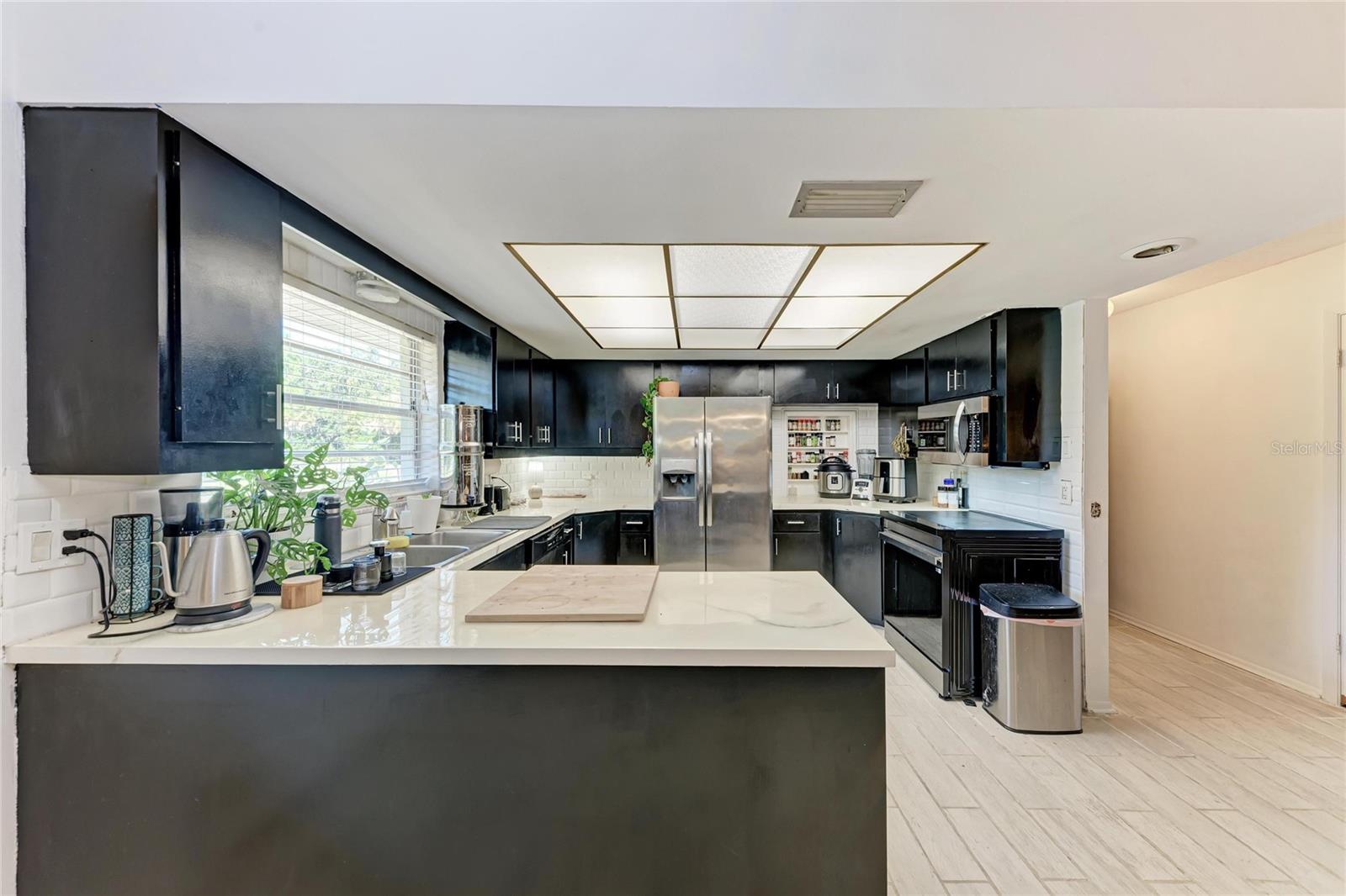 1050; N 1/4 OF 15/34/17 - Residential