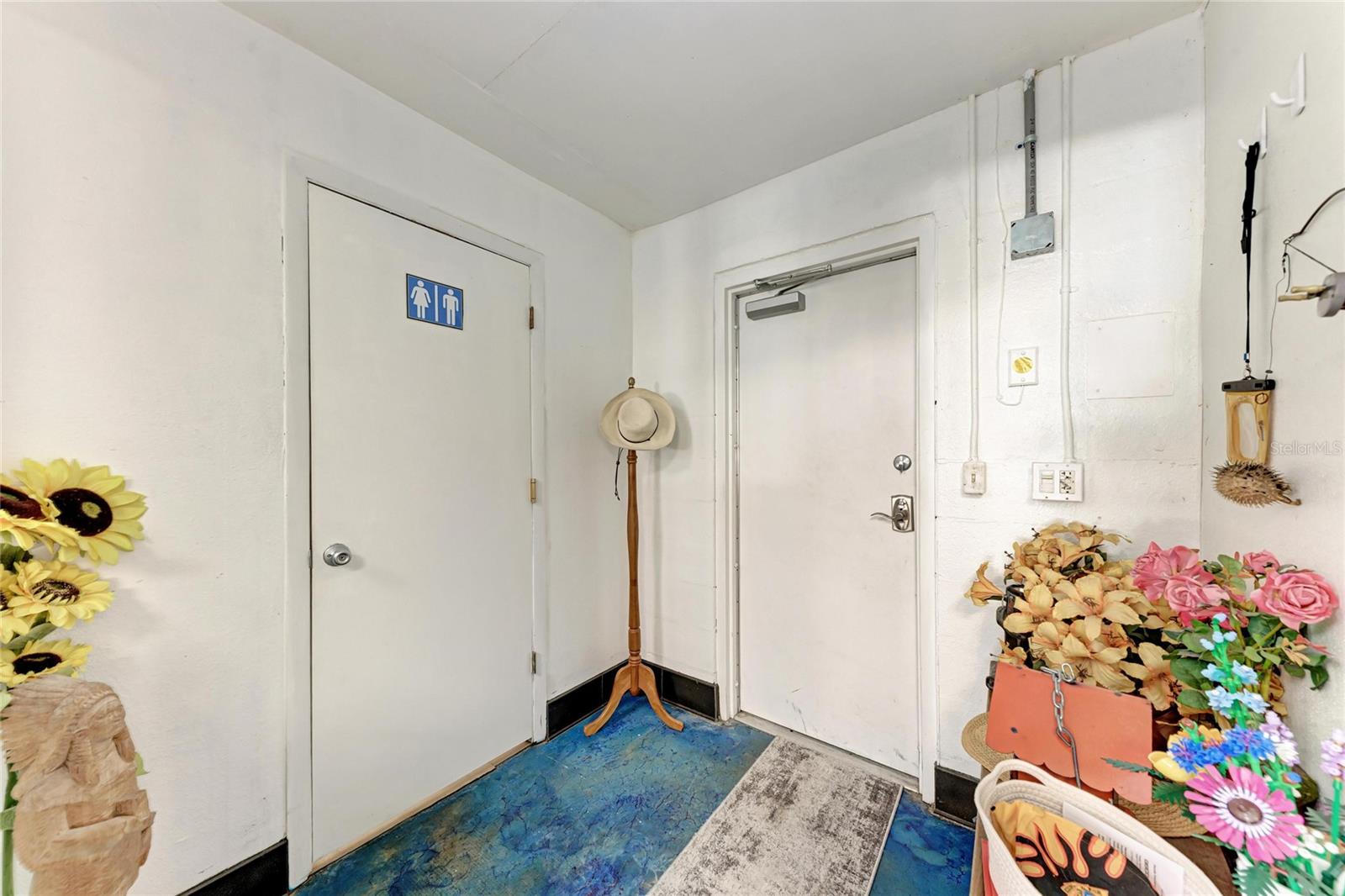 1050; N 1/4 OF 15/34/17 - Residential