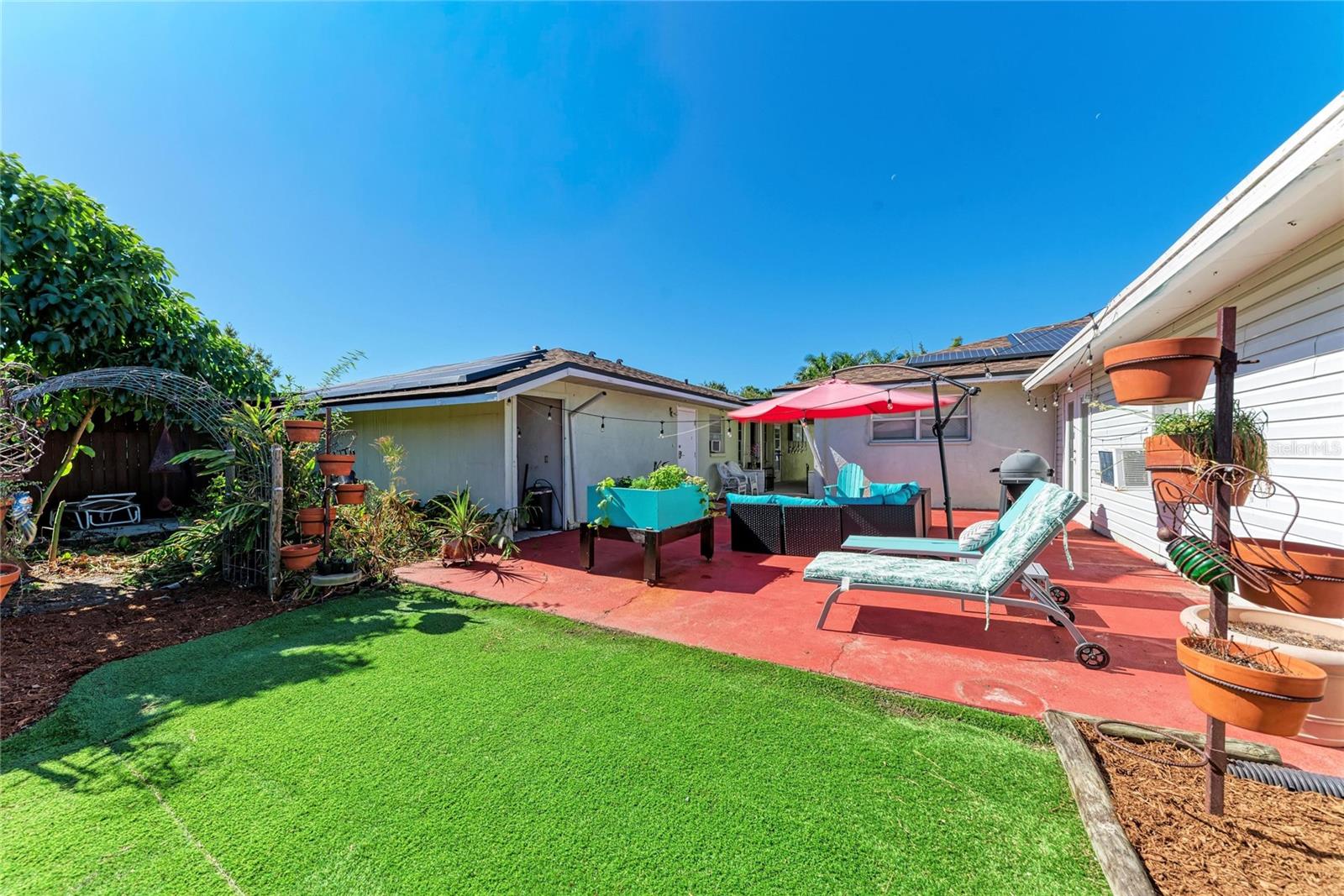 1050; N 1/4 OF 15/34/17 - Residential