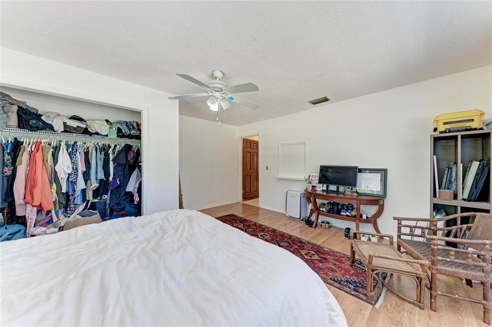 1050; N 1/4 OF 15/34/17 - Residential