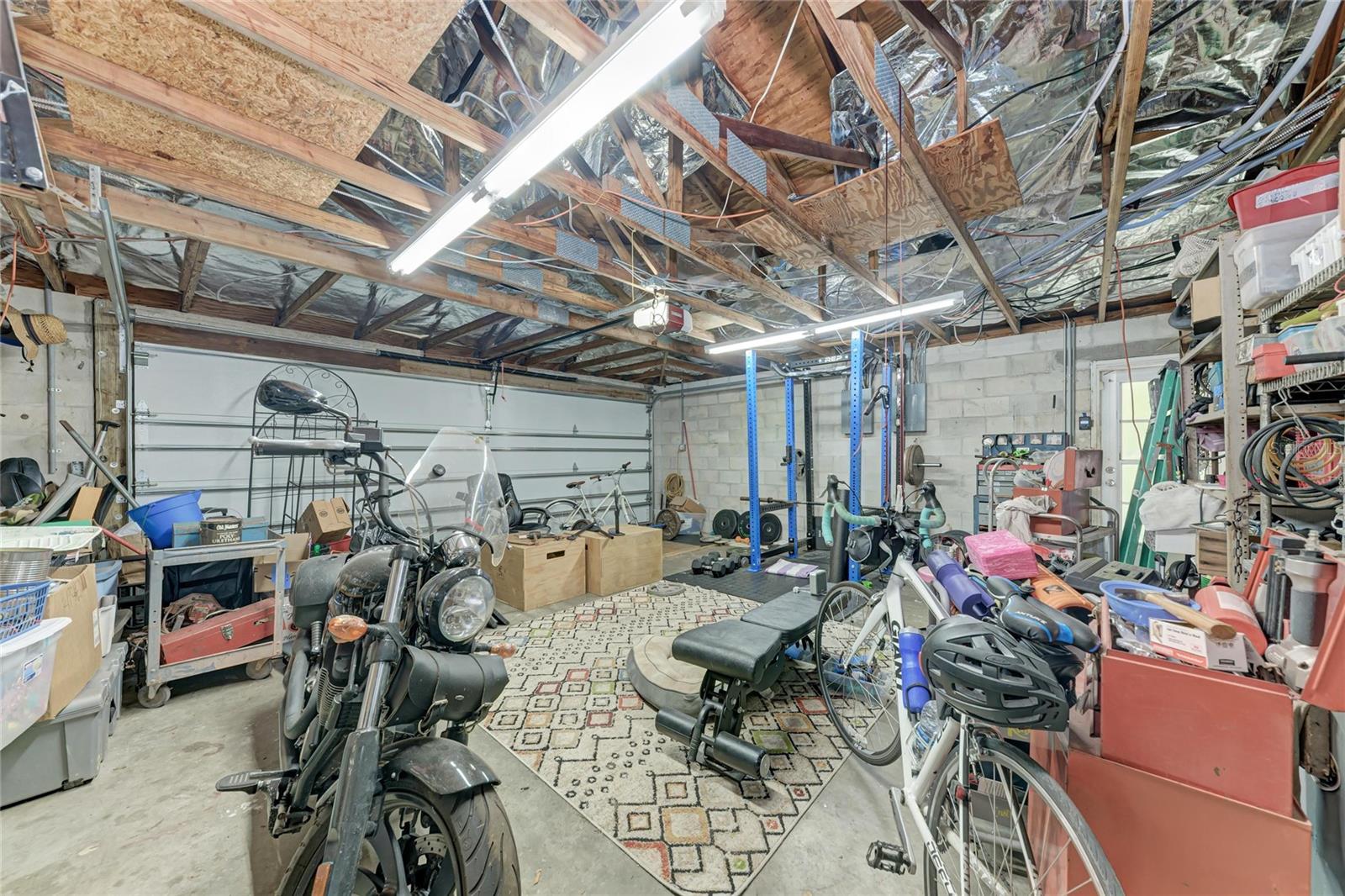 1050; N 1/4 OF 15/34/17 - Residential