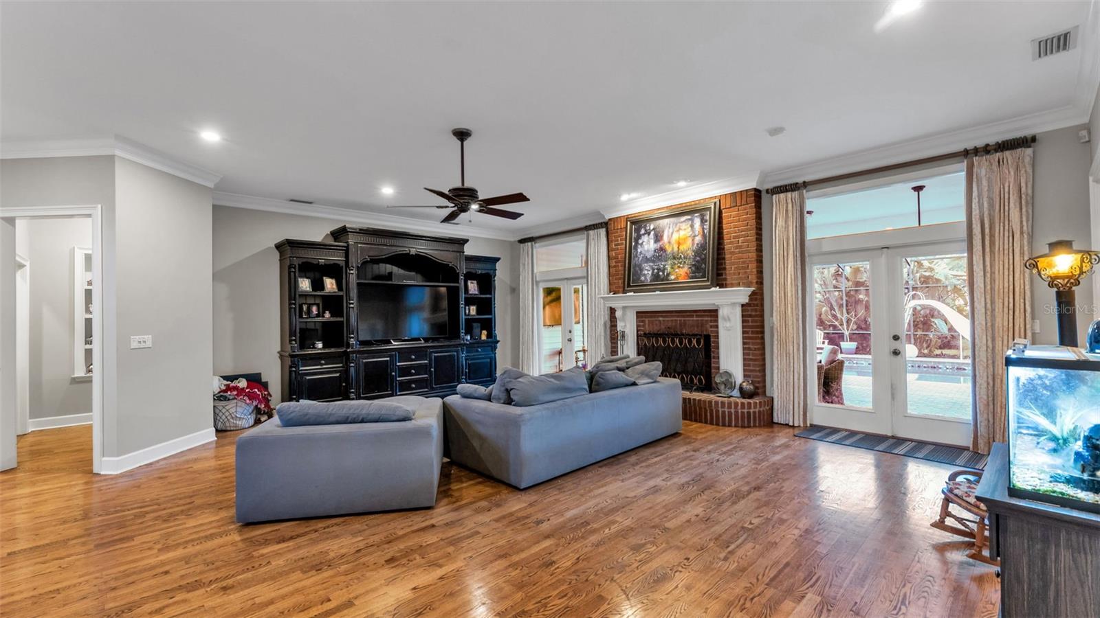 PIER POINT - Residential