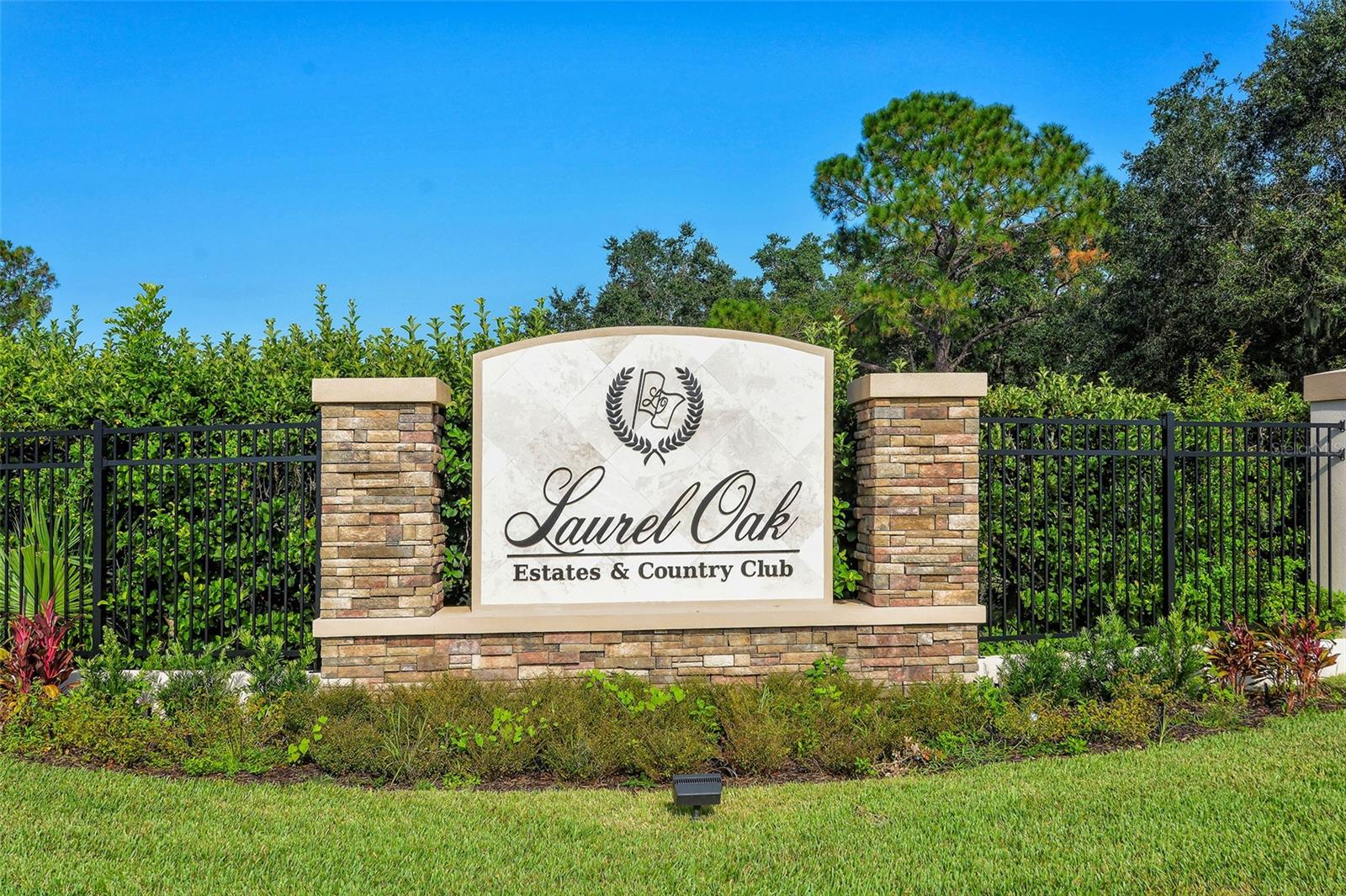 LAUREL OAK ESTATES SEC 02 - Residential