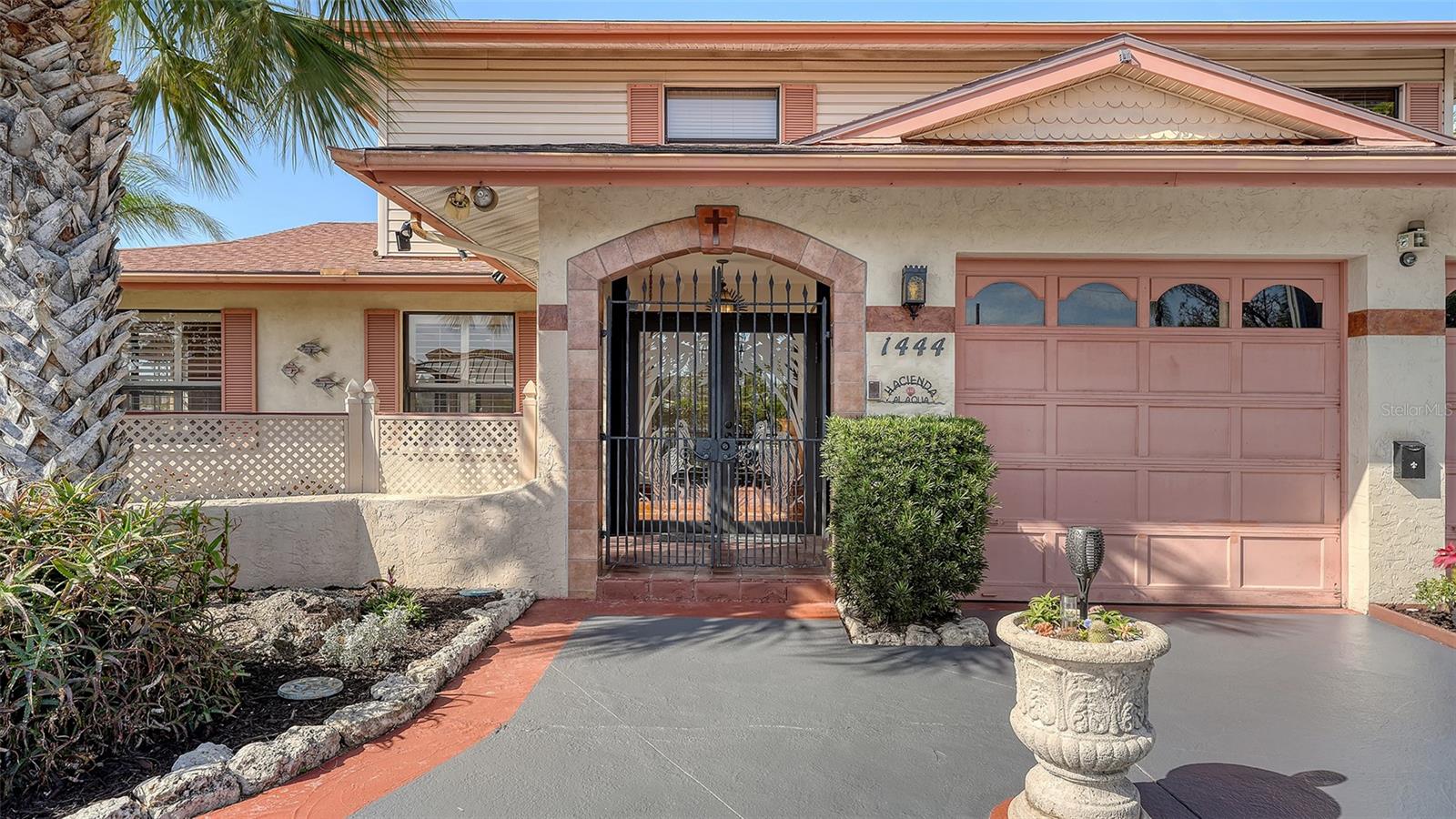 1444 RIDGEWOOD LANE