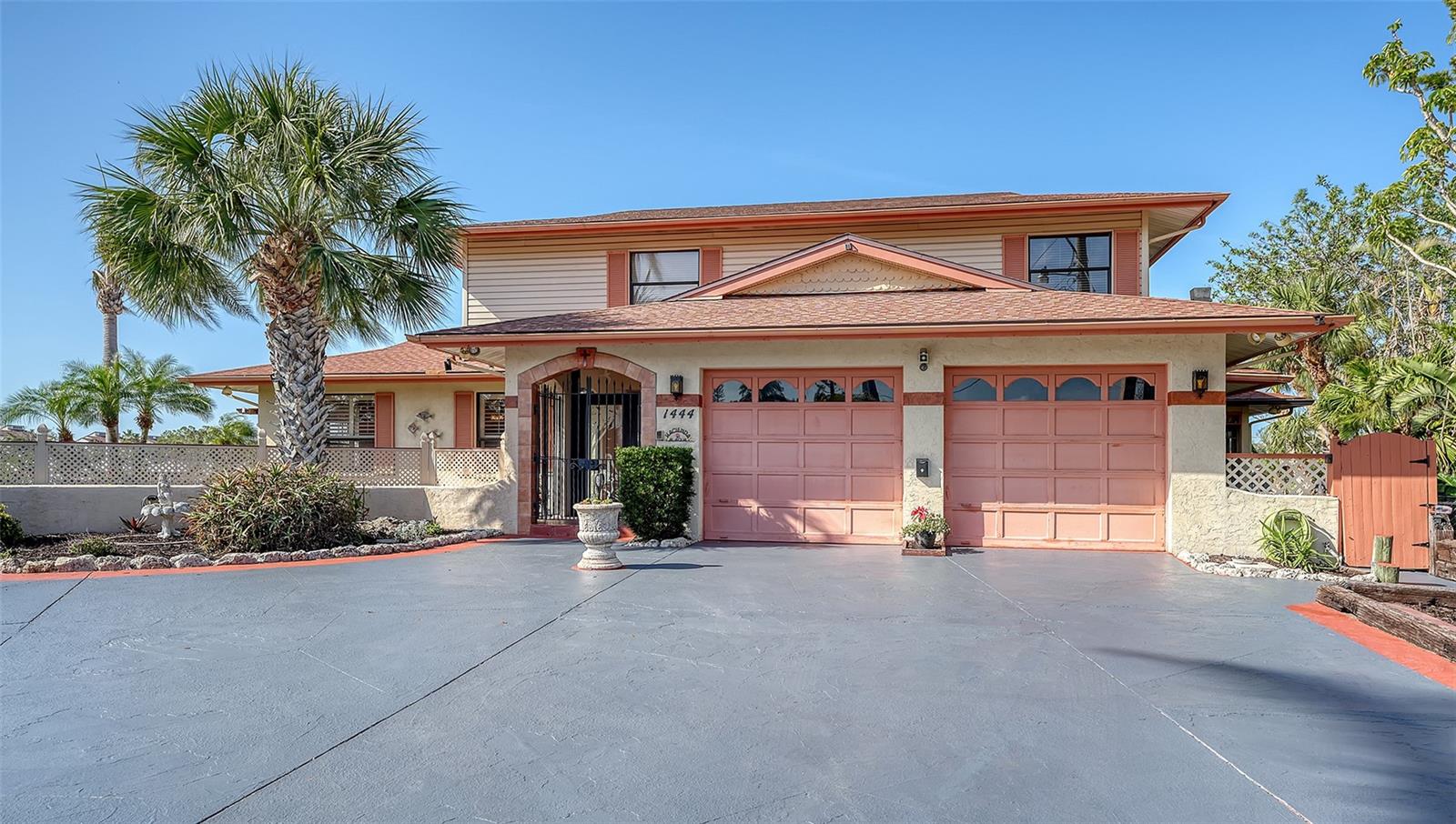1444 RIDGEWOOD LANE