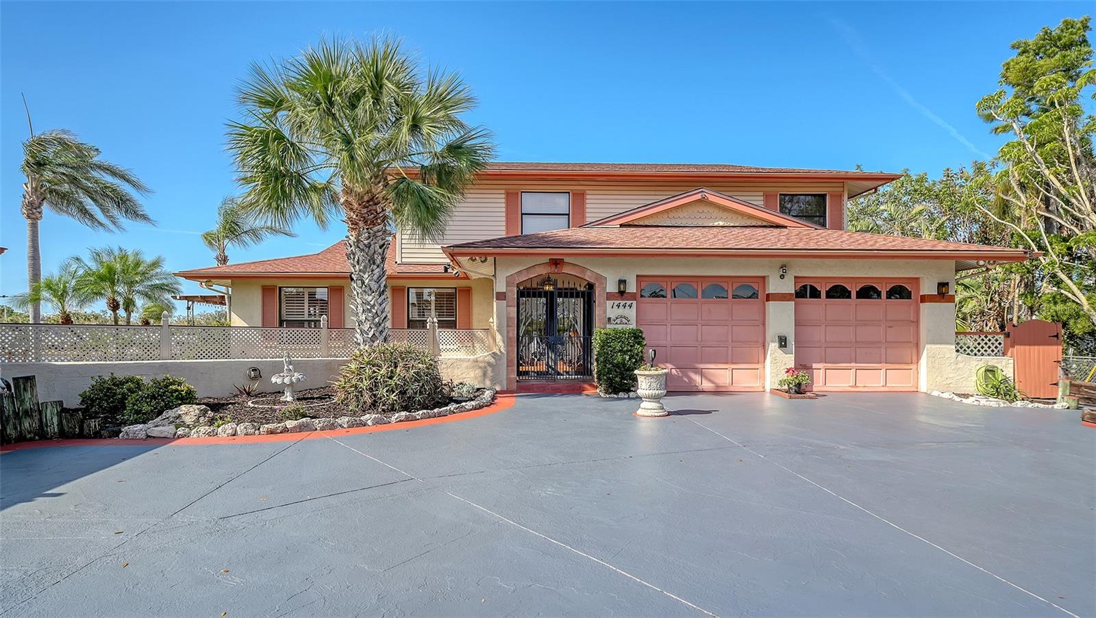 1444 RIDGEWOOD LANE