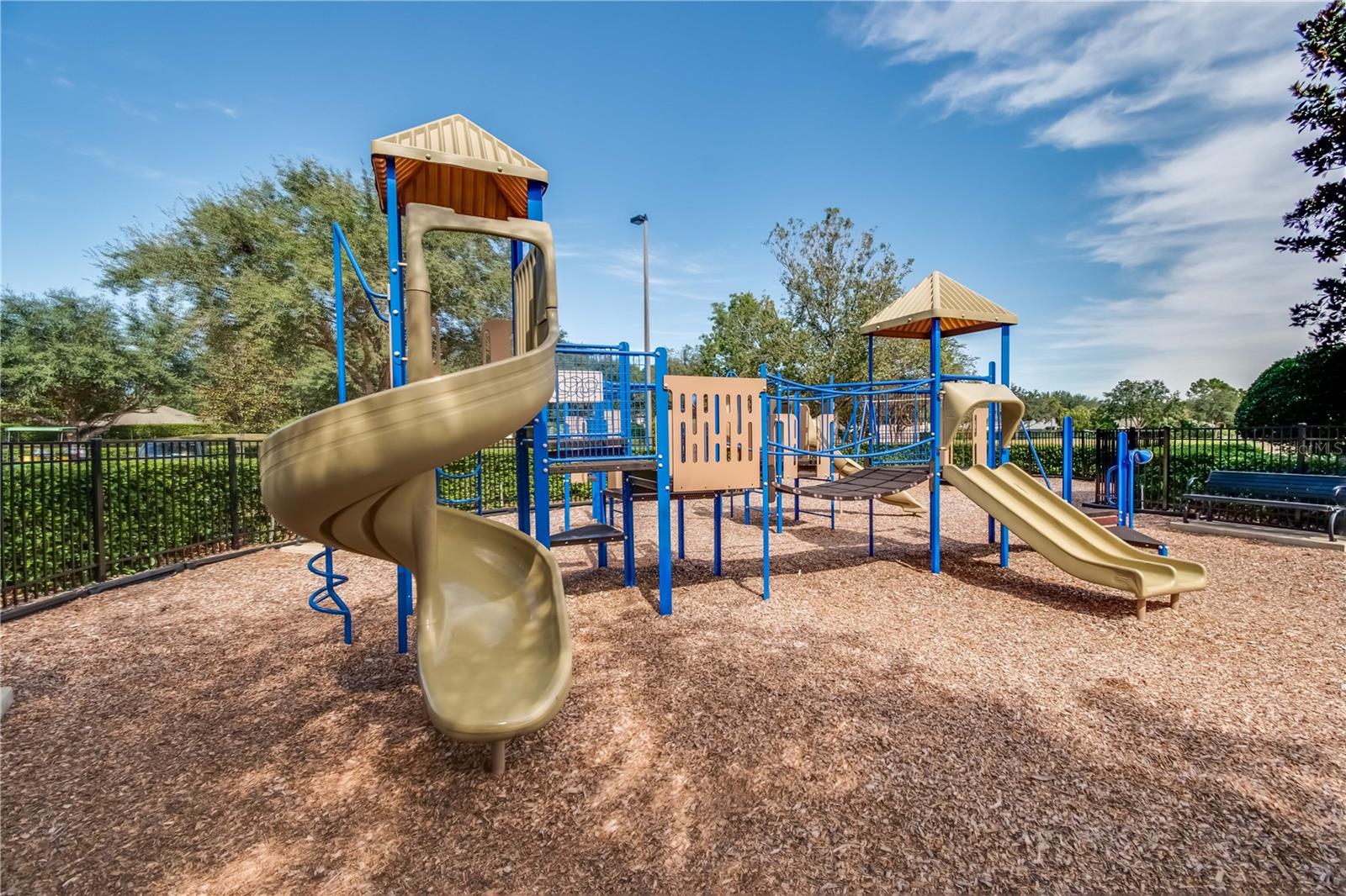 WYNCHASE TWNHMS - Residential