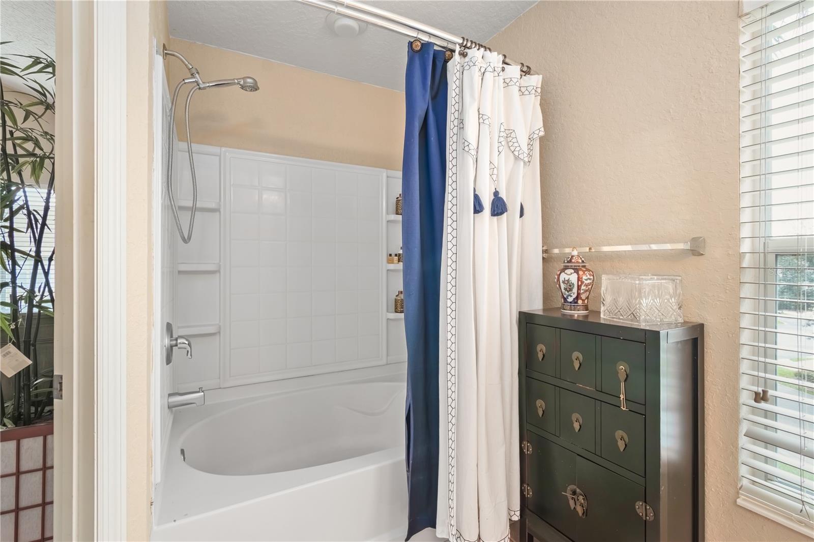 WYNCHASE TWNHMS - Residential