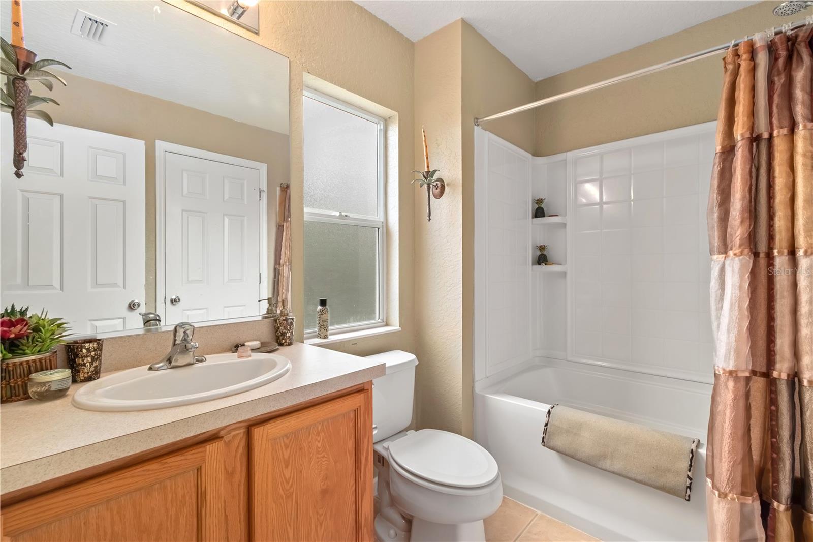 WYNCHASE TWNHMS - Residential