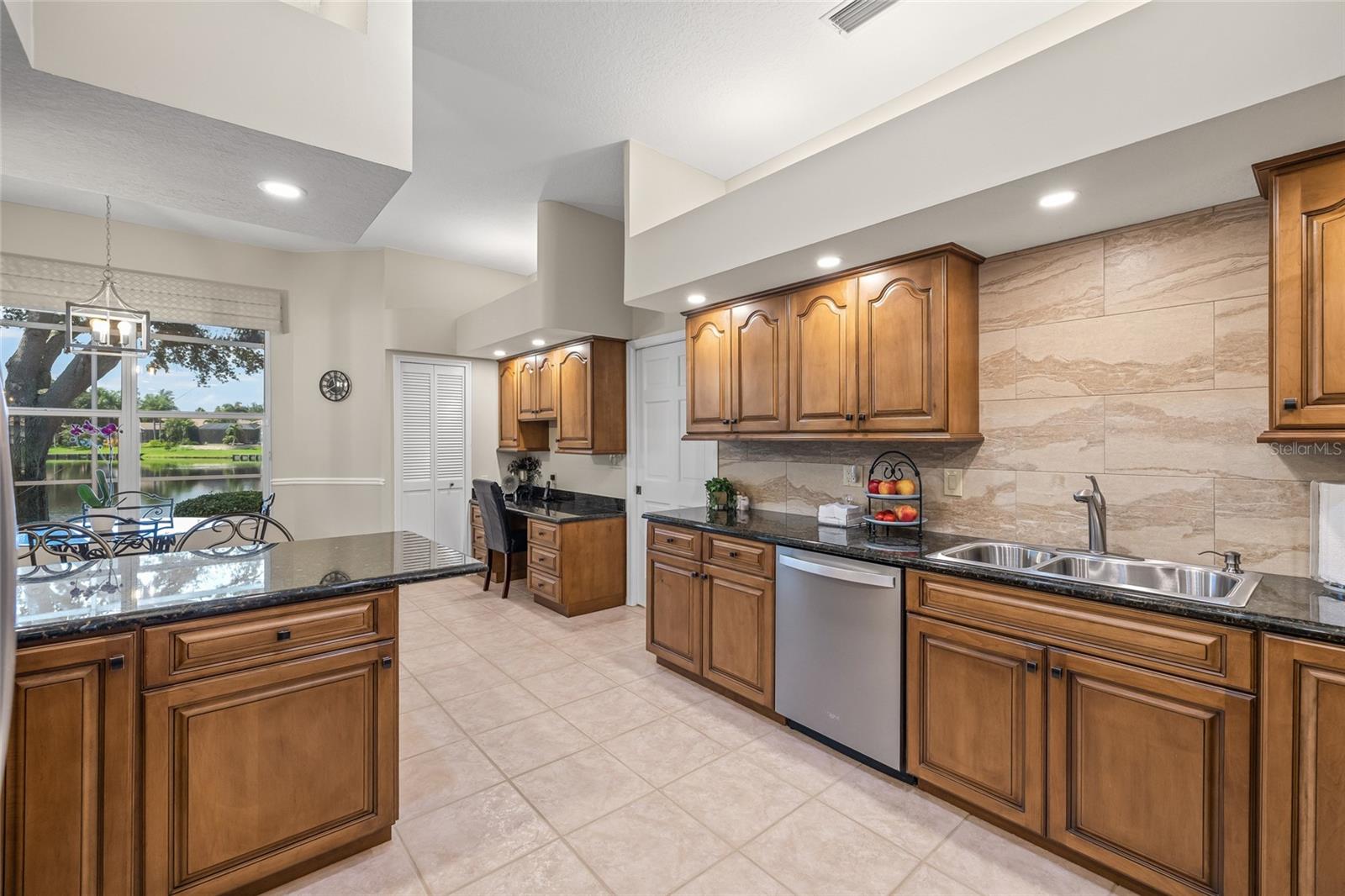 1156 DARLINGTON OAK DRIVE NE