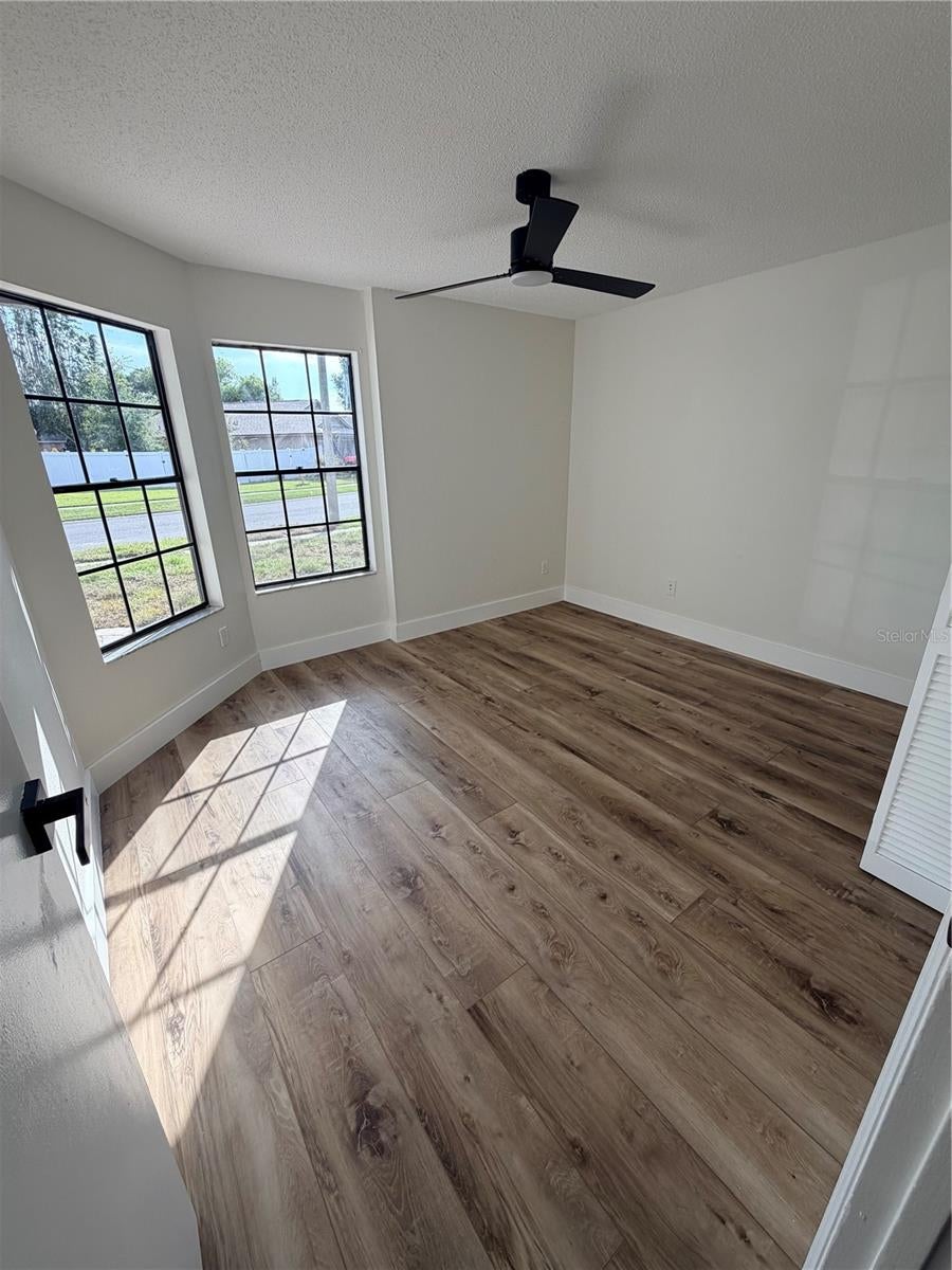2943 WOOLRIDGE DRIVE
