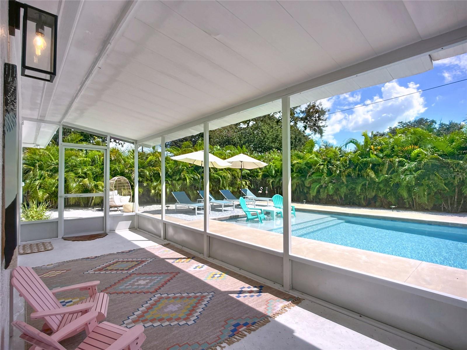 SOUTH GATE MANOR - Residential