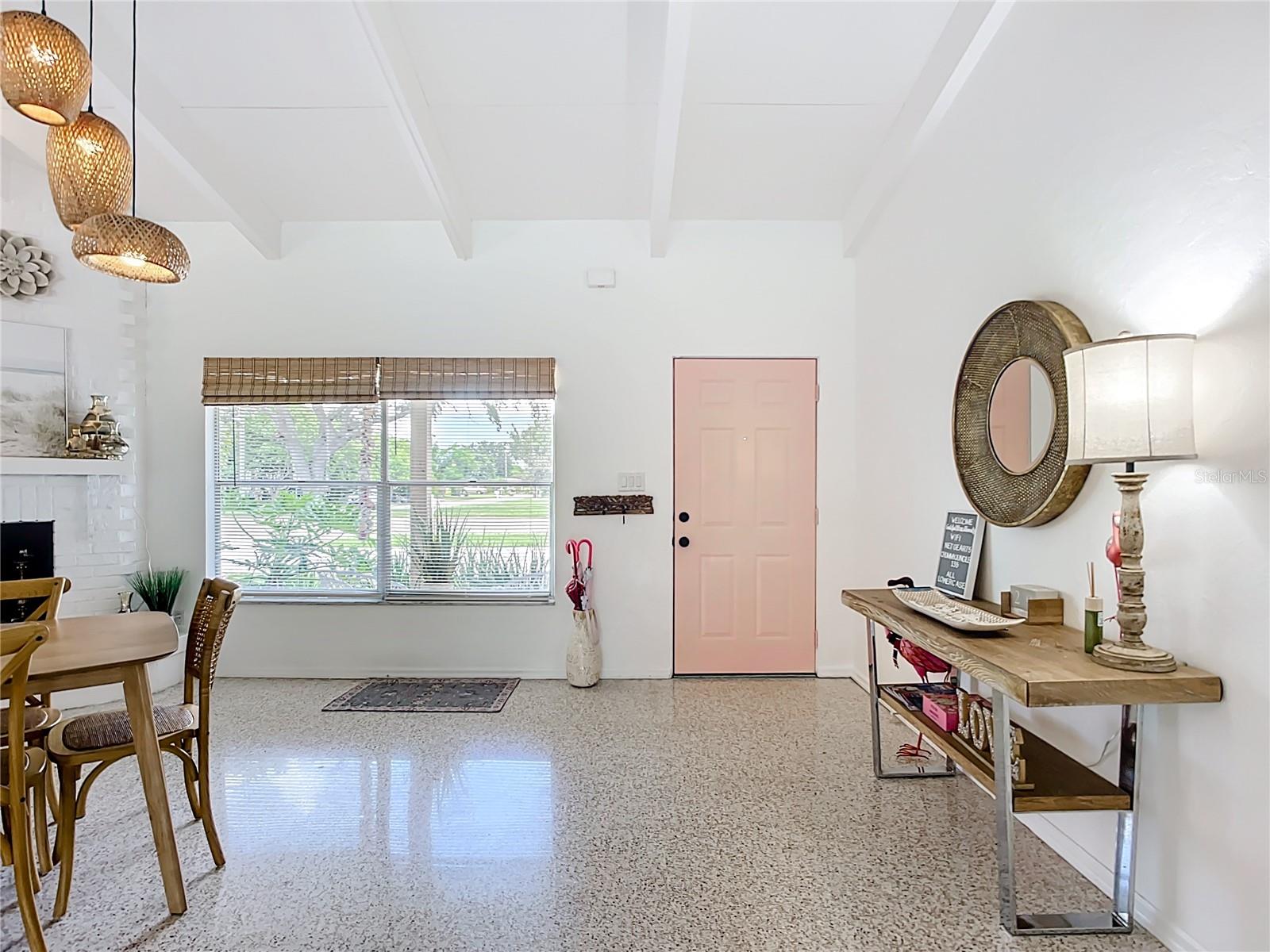 SOUTH GATE MANOR - Residential