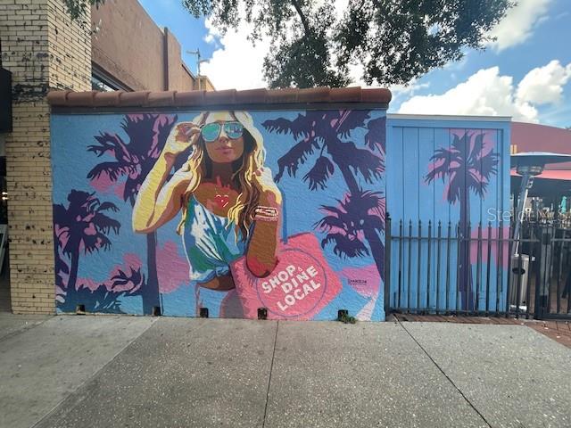 SOUTH GATE MANOR - Residential