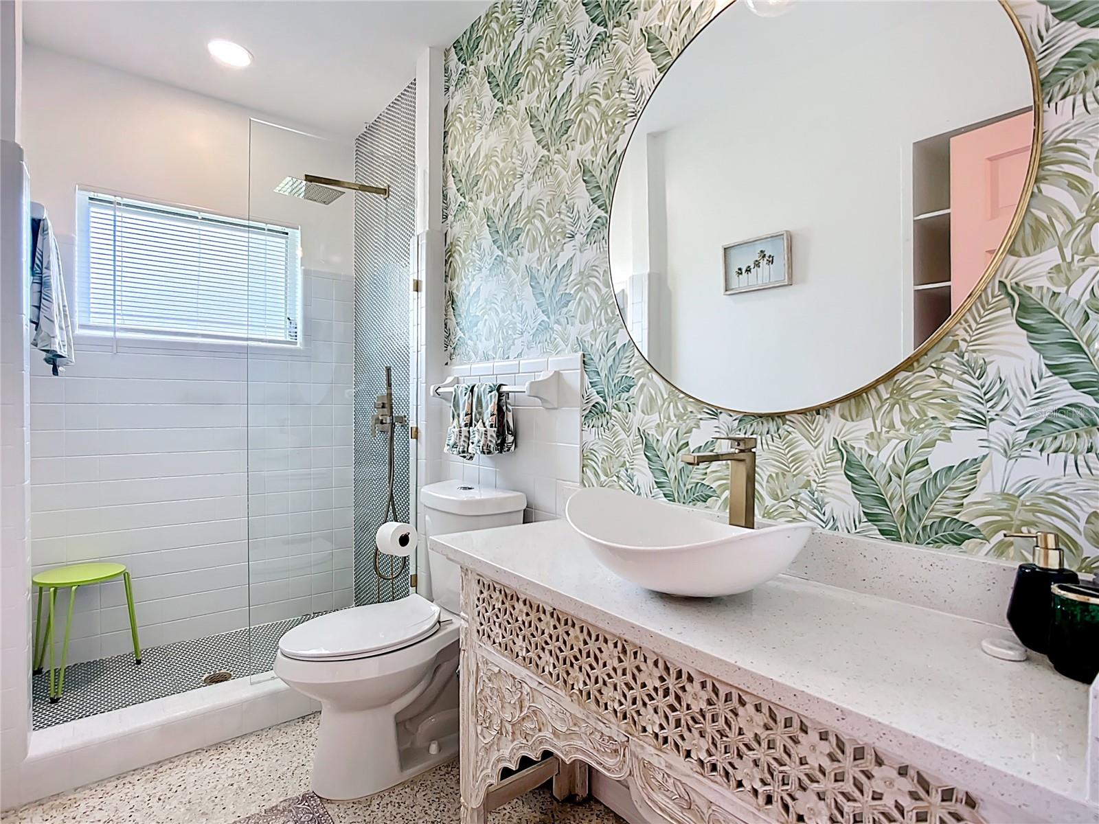 SOUTH GATE MANOR - Residential