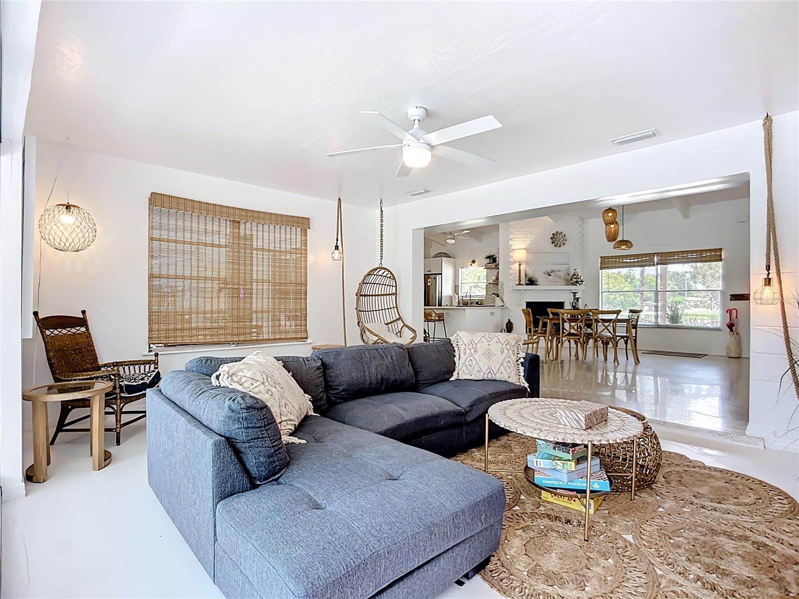 SOUTH GATE MANOR - Residential