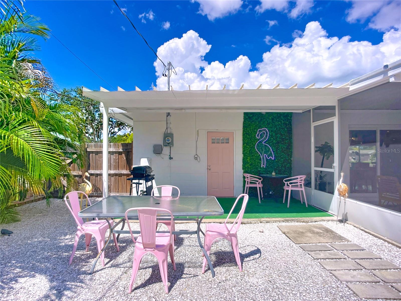 SOUTH GATE MANOR - Residential