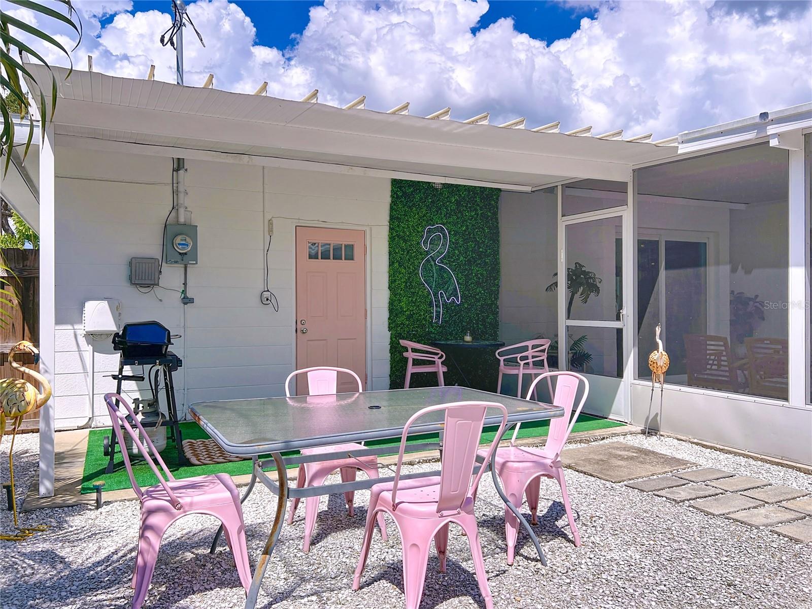 SOUTH GATE MANOR - Residential