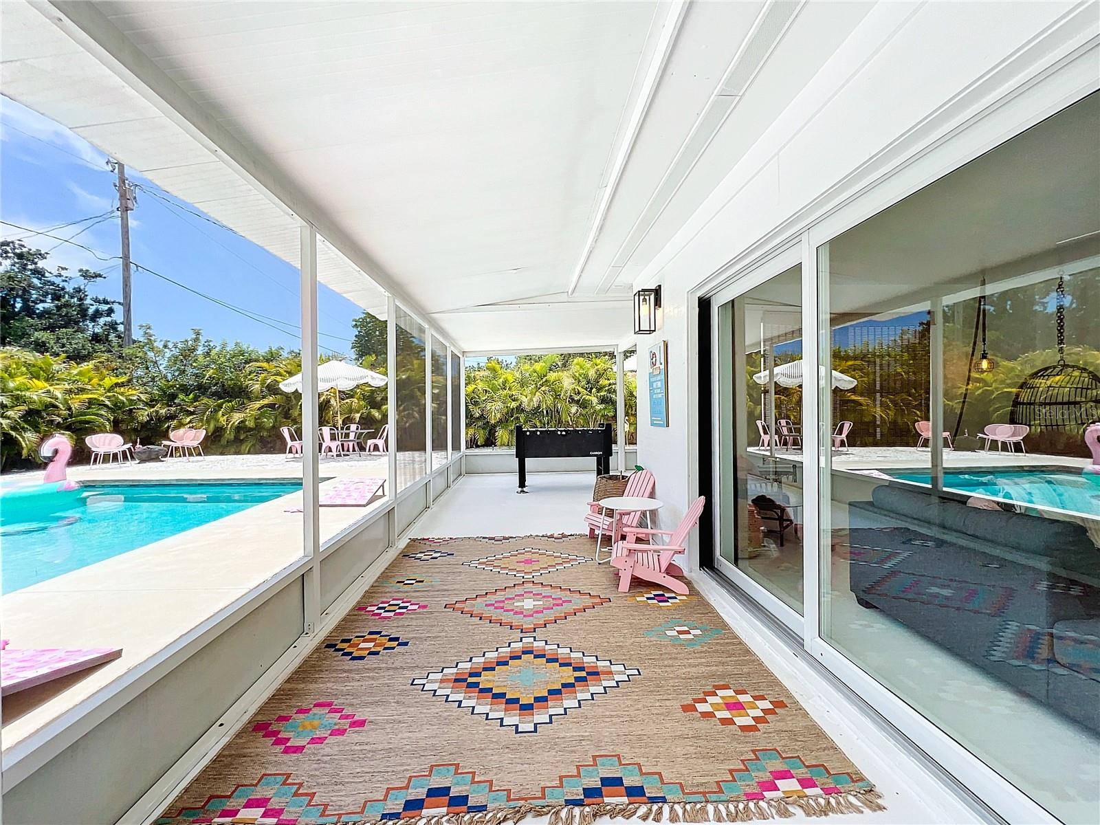 SOUTH GATE MANOR - Residential