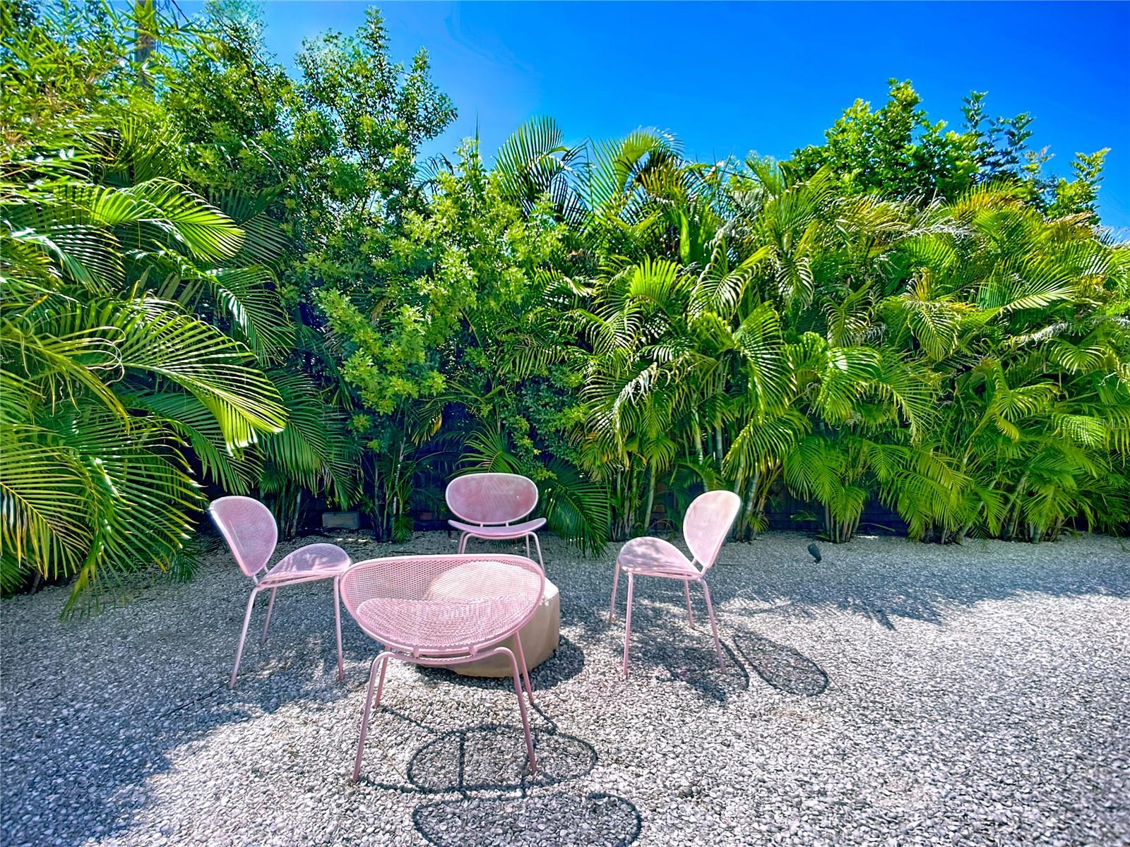 SOUTH GATE MANOR - Residential