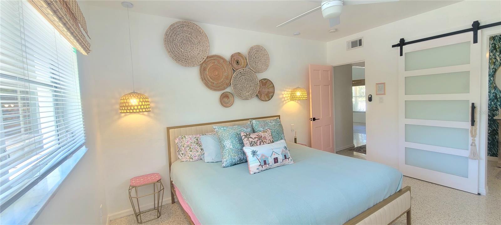 SOUTH GATE MANOR - Residential