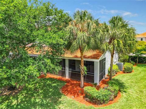 A home in NAPLES