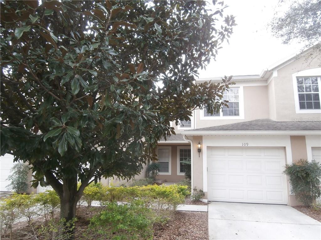 CARRIAGE HMS/STONEBRIDGE COMMO - Residential Lease