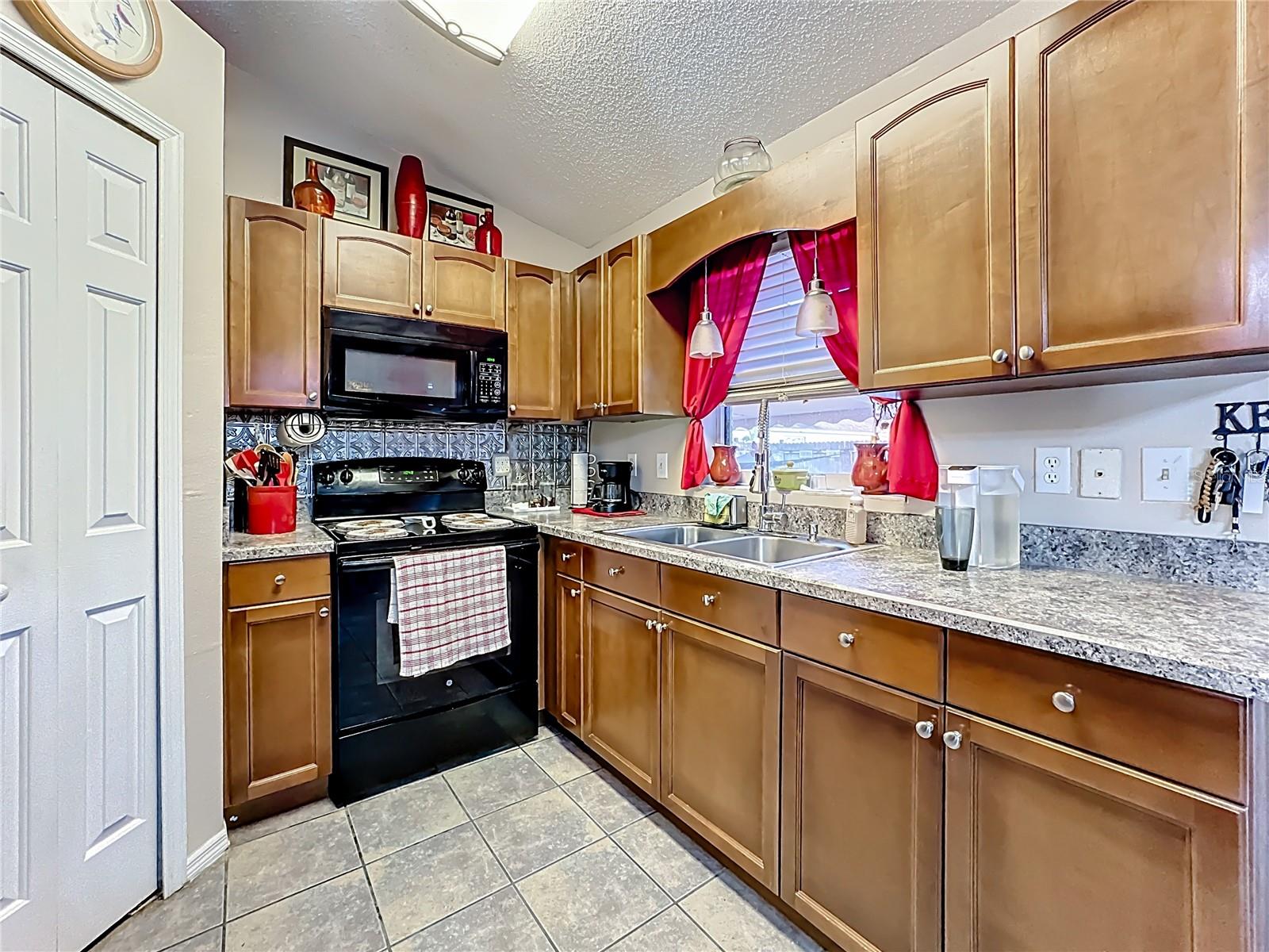 POINCIANA NBRHD 6 SOUTH VILLAGE 3 - Residential