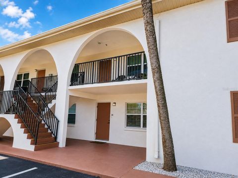 Photo of 400 Auburn Drive #3, Daytona Beach, FL 32118 (MLS # O6410516)