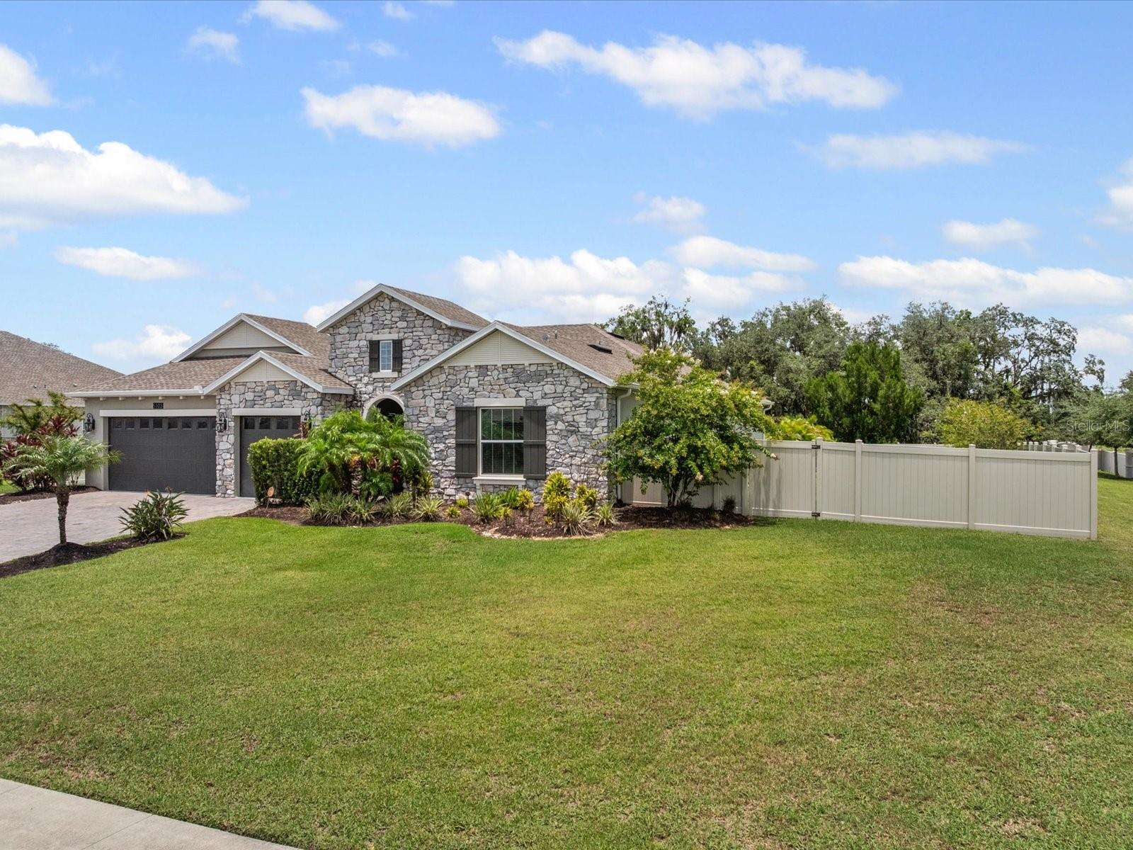 5103 KINGWELL CIRCLE