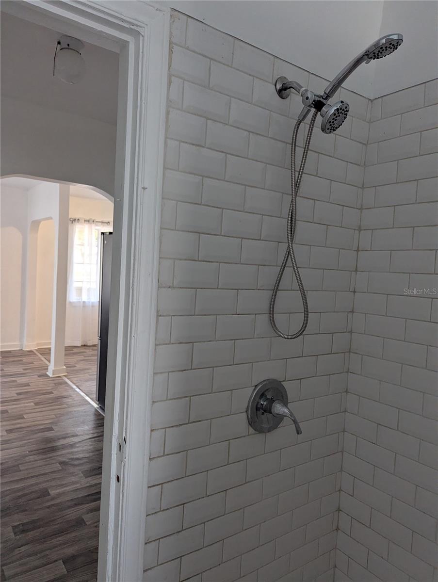 LAKE MAGGIORE TERRACE - Residential